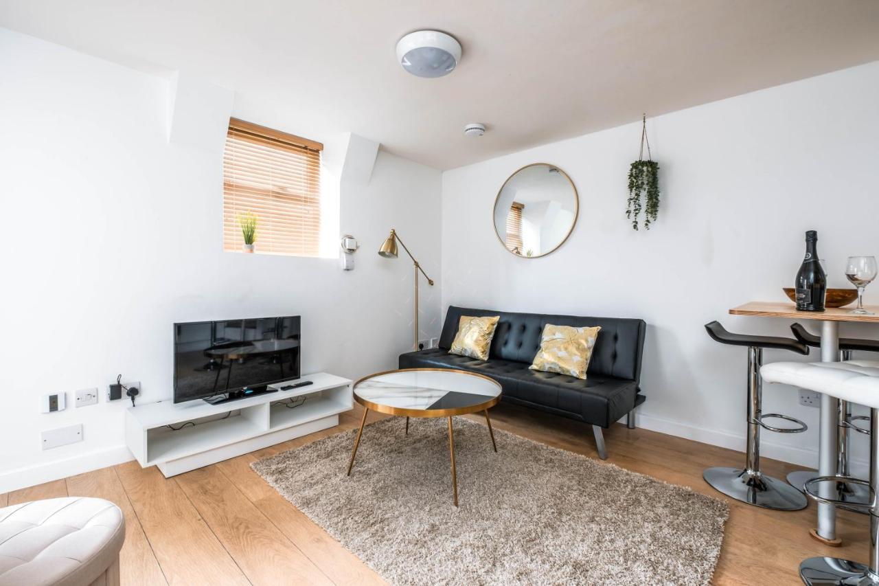 Cosy Flat In Free Parking Area, Next To Bus Stop Brighton Eksteriør bilde