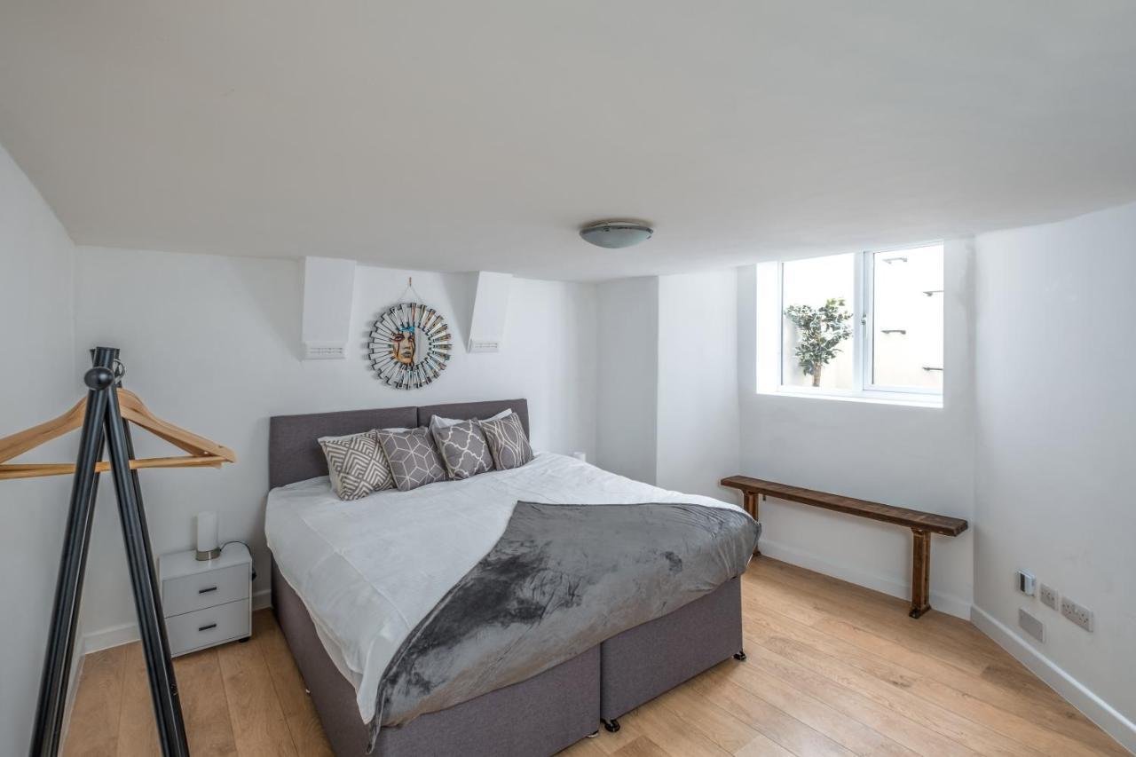 Cosy Flat In Free Parking Area, Next To Bus Stop Brighton Eksteriør bilde