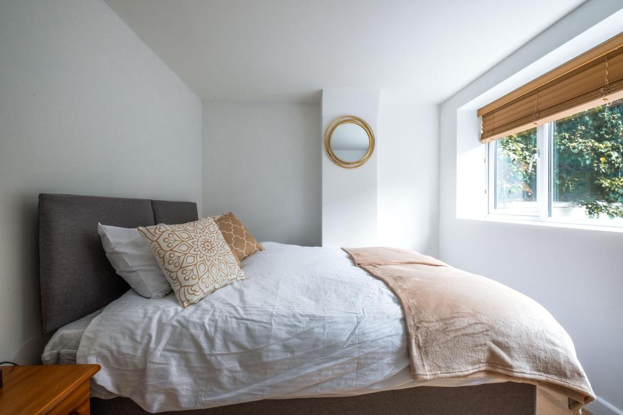 Cosy Flat In Free Parking Area, Next To Bus Stop Brighton Eksteriør bilde